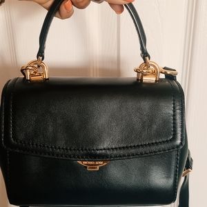 COPY - BLACK MICHAEL KORS MINI TOP HANDLE BAG